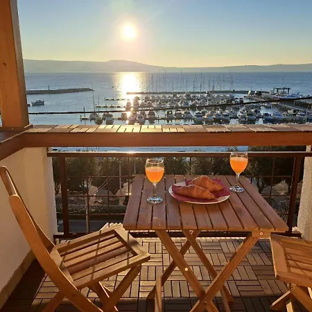 Romantic Coastal House In Old Town Of Nyaraló