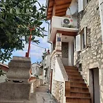 Nyaraló Romantic Coastal House In Old Town Of *